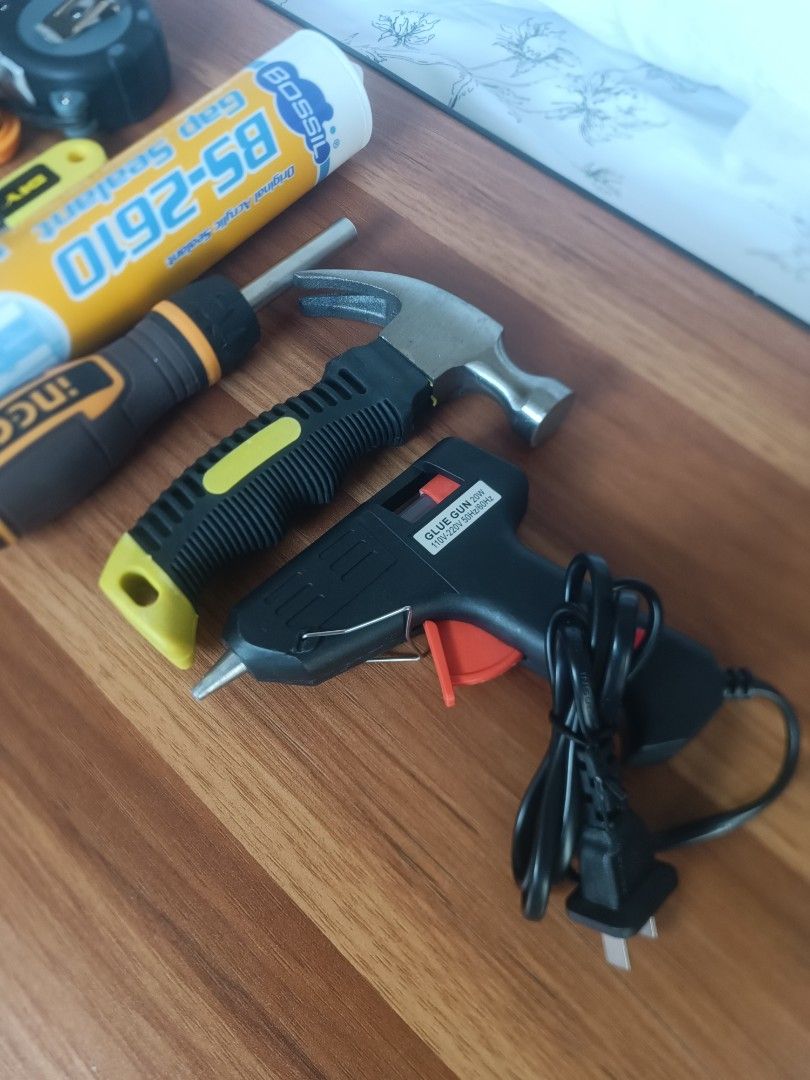 Tools Set (Category: Construction Tools & Equipment) located in Manila. Submitted by lifestyledph (Listing ID 1464867283, Image 3). Description: 🛠️ Tools Set - Like New / Mostly Unused Selling as a set: Brand-new gap sealant Unused hammer Unused Teflon tape Glue gun — used once Screwdriver set — used once Tape measure — used once Blade set — only one blade taken Everything is good as new and barely used. 💰 ₱400 for the whole set.