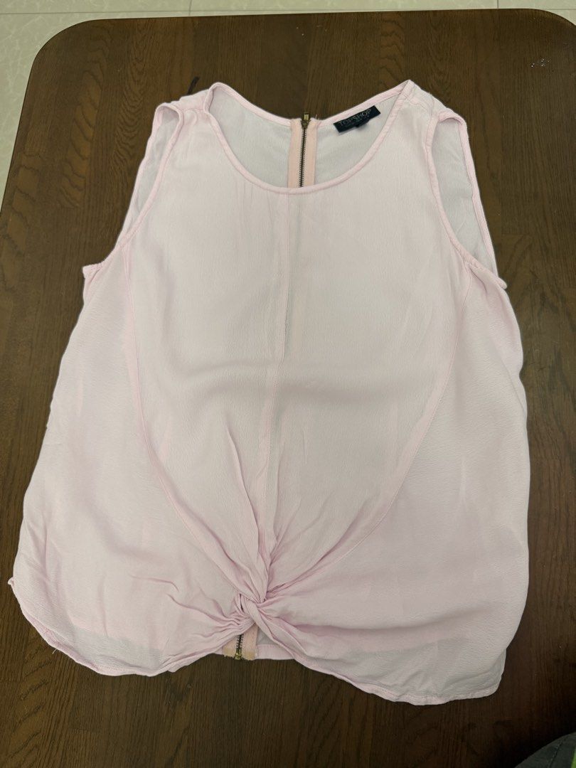 Topshop pink top with back zip (Category: Sleeveless) located in San Pablo. Submitted by iamtrina (Listing ID 1465107743, Image 2). Description: Topshop size S Up to 34” bust 20.5” length.