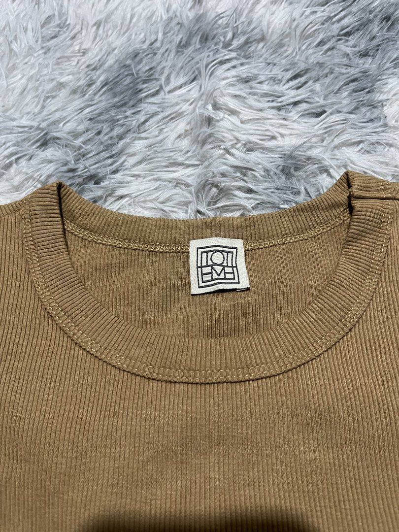 Toteme Classic Rib Shirt (Category: Shirts) located in Sasmuan (Sexmoan). Submitted by winterclothes.ph (Listing ID 1465112364, Image 2). Description: Toteme Classic Rib Shirt 36 on tag Width 16 Length 24 Verygood Condition.