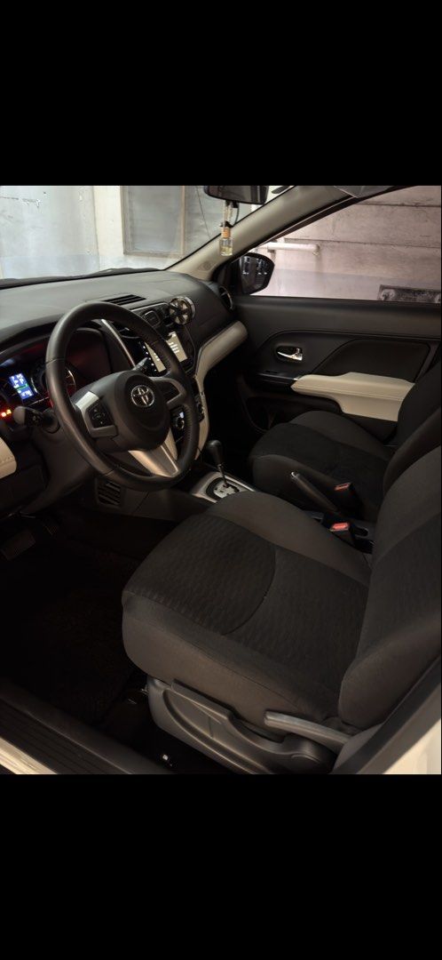 Toyota Rush G Auto (Category: Used Cars) located in Makati City. Submitted by raphaelsiapian (Listing ID 1465037763, Image 2). Description: 2022 Toyota Rush 1.5 G variant -15k ODO only -Tuesday coding -Registered until March 2027 -Direct owner Rfs: extra car Asking price 690k negotiable for sure buyers (no lowballing) Personal car NOT BUY AND SELL Viewing around makati .