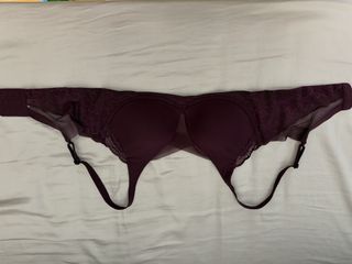 (Category: ) located in . Submitted by 1a2a3a (Listing ID 1464987582, Image 1). Description: .