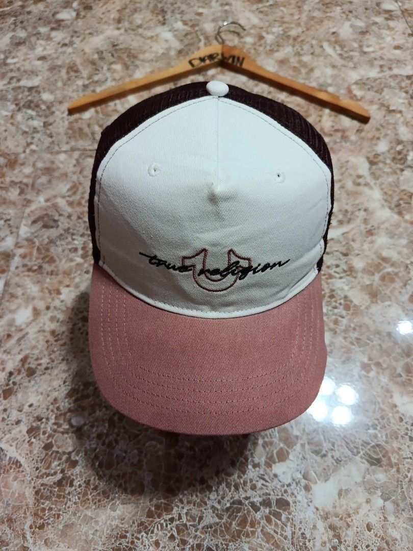 🧢True Religion Cap (Category: Caps & Hats) located in Cebu City. Submitted by keenstone_24df15 (Listing ID 1465071947, Image 1). Description: 💯 Authentic 🏷️True Religion Cap One Size Fit All Colorate & Condition: 9.7 Out Of 10 Excellent Condition No Issue 📌Mine: 1,250 ✈️Free Shipping 🏠Location: Cebu City 🚚Thru J&T (Door To Door).