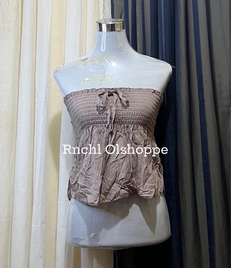 Tube Top (Category: Sleeveless) located in Davao. Submitted by rnchl_olshoppe (Listing ID 1464987176, Image 1). Description: .