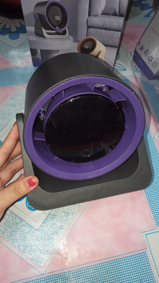 Turbo Air Rechargeable Desktop Fan (Category: Fans) located in Manila. Submitted by jane.ellestore (Listing ID 1465109474, Image 3). Description: Brand New Desktop fan perfect for study, work, or office. - may kasamang charger, malamig hangin - hindi maingay, okay na okay kahit natutulog or study - with box PM for video meetup / lalamove (client mag book) may bawas po sa sure buyer.