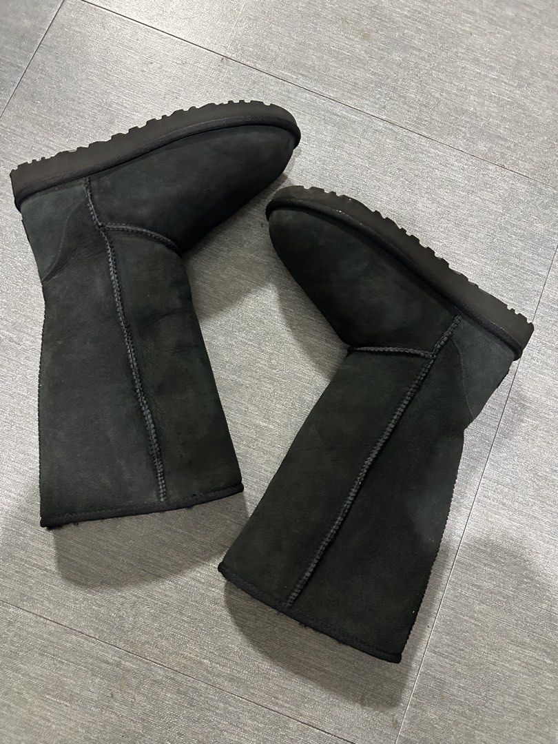 UGG SN 1016224 Black Tall Boots (Category: Boots) located in Quezon City. Submitted by jjsurplus_23 (Listing ID 1465108914, Image 3). Description: Made in Vietnam.
