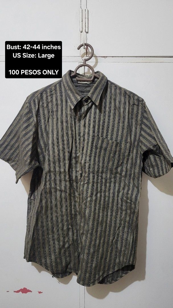 Ukay/Preloved/Decluttering Polo/Polo Shirts (Category: Tshirts & Polo Shirts ) located in Bacoor. Submitted by itsmereyyy (Listing ID 1465028086, Image 1). Description: See photos for dimensions 100 pesos each.