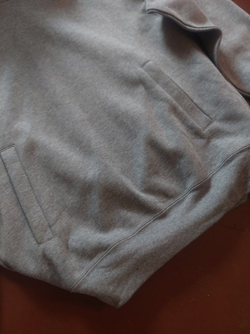 Uniqlo C Sweat Oversized Pullover Hoodie (Category: Hoodies) located in Leyte. Submitted by joshdoesthrift (Listing ID 1465011717, Image 3). Description: Uniqlo C Sweat Oversized Hoodie (latest) NOT THRIFTED, BOUGHT IN UNIQLO STORE Boxy Fit Size - Small Brand New Condition No issue 10/10 color rate rfs: wrong size.