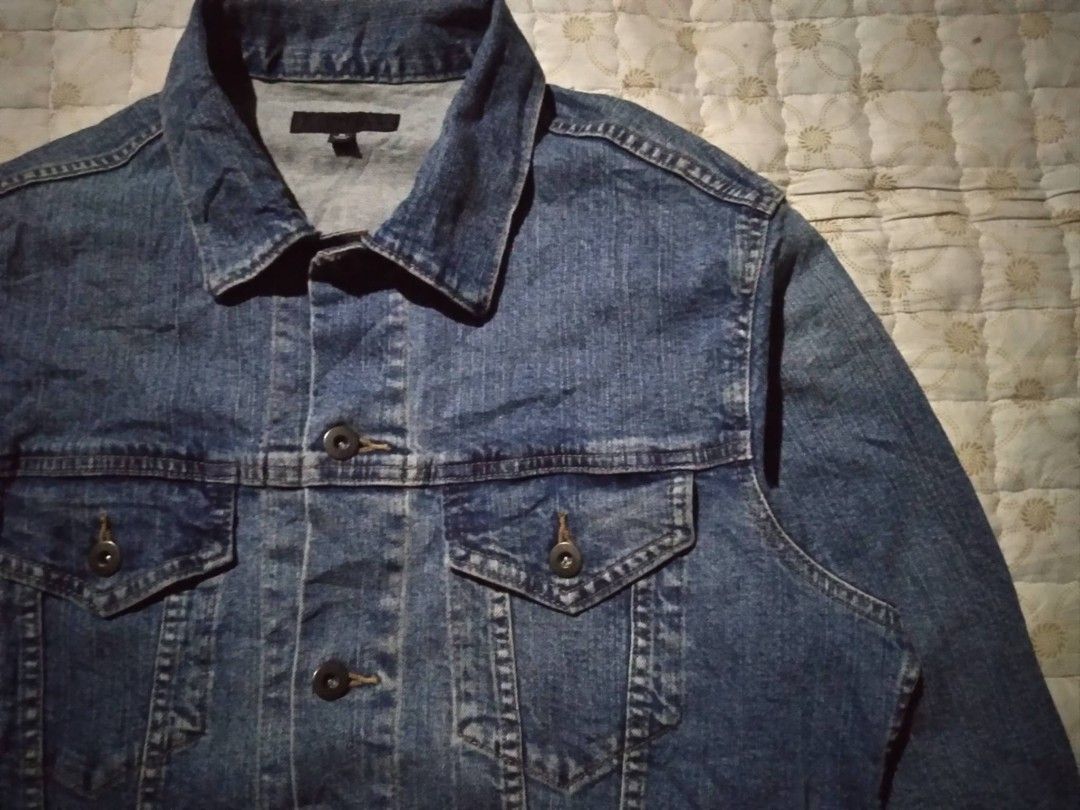 Uniqlo Denim Jacket Men XL (Category: Coats, Jackets and Outerwear) located in Zamboanga. Submitted by zealfire-noufha (Listing ID 1464993749, Image 2). Description: Tag size XL Width 22 Length 26 In good condition Presentable,no flaws check all photos for details 1350 + shipping fee.