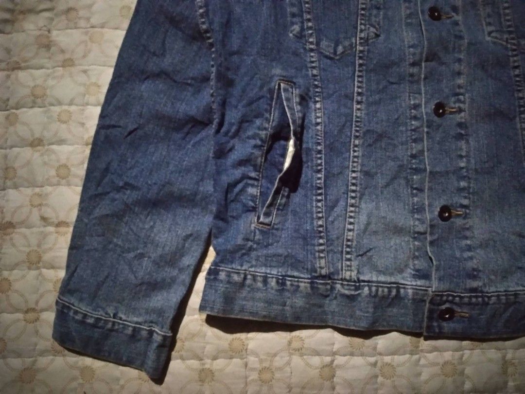 Uniqlo Denim Jacket Men XL (Category: Coats, Jackets and Outerwear) located in Zamboanga. Submitted by zealfire-noufha (Listing ID 1464993749, Image 3). Description: Tag size XL Width 22 Length 26 In good condition Presentable,no flaws check all photos for details 1350 + shipping fee.