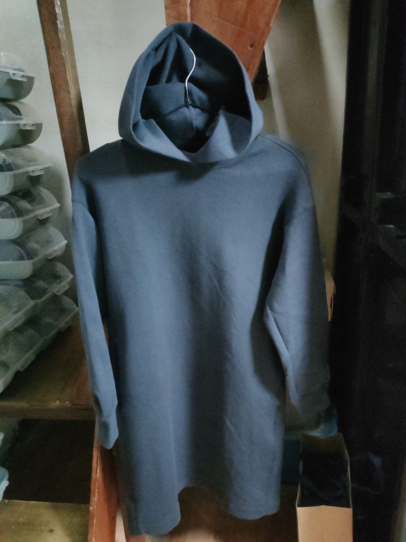 Uniqlo dress jacket size 150 (Category: Coats, Jackets and Outerwear) located in Taguig. Submitted by fundraising_for_althon (Listing ID 1464981555, Image 2). Description: .