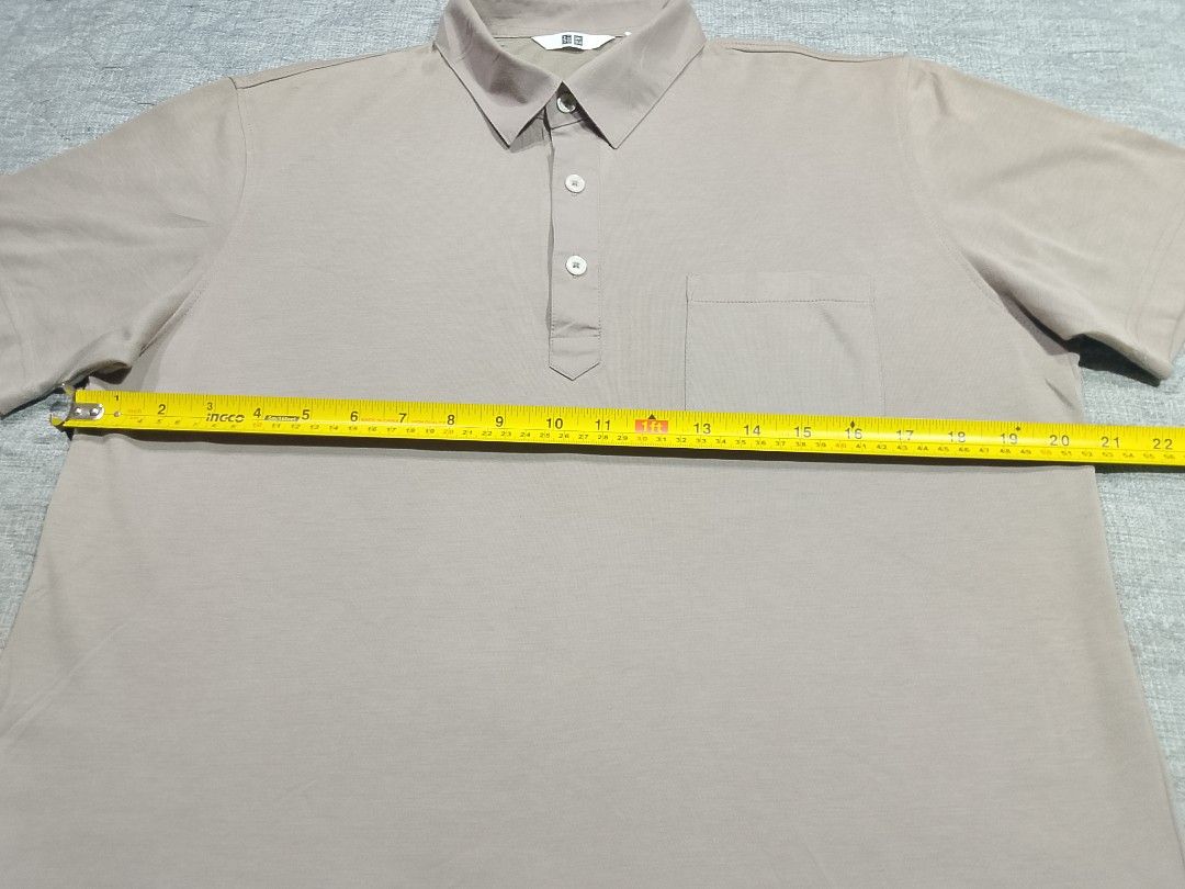 Uniqlo dry active polo shirt (Category: Activewear) located in Cadiz. Submitted by comradstuff (Listing ID 1465103444, Image 2). Description: Uniqlo dry active polo shirt *pls see last photo for the barely noticeable issue w 20.5" l 27".