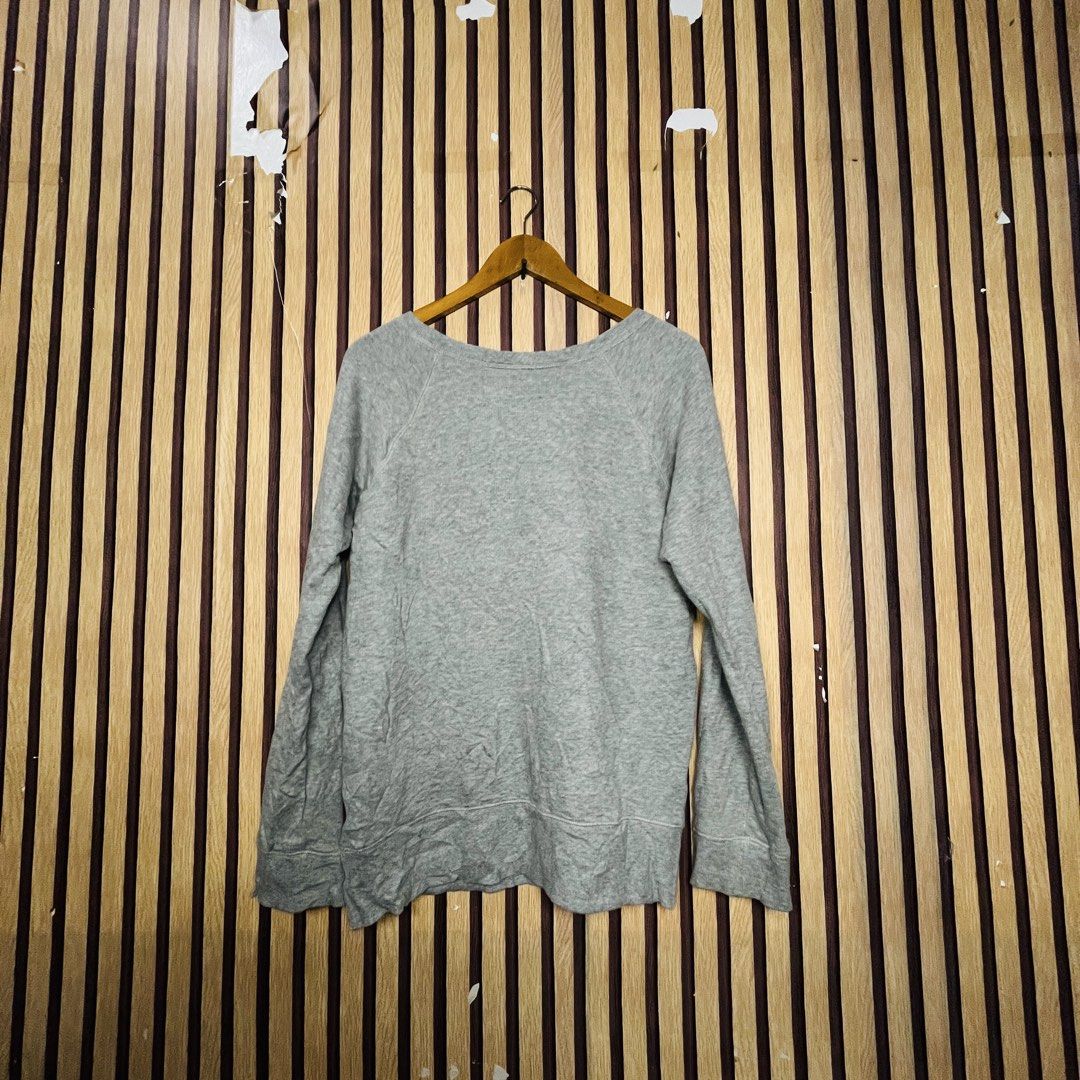 DISNEY x UNIQLO MICKEY CLASSIC VIBE VINTAGE PULLOVER CREW SWEATSHIRT SWEATER SHIRT GREY LARGE 24x25 (Category: Coats, Jackets and Outerwear) located in Dasmarinas. Submitted by yg_supplies (Listing ID 1465007892, Image 2). Description: PLEASE READ FAQ’s > Yes, available! > Last price posted. TAKE IT OR LEAVE IT! > Dasmariñas Cavite > ADDITIONAL PHOTOS are NOT AVAILABLE as we seal the items after taking pictures. > GCASH payment > JNT shipping / L