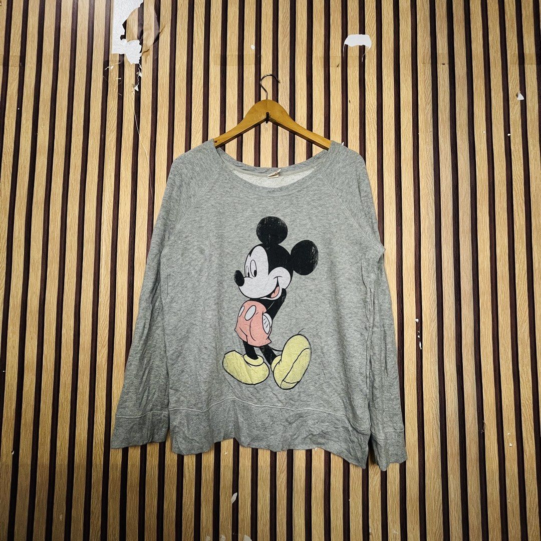 DISNEY x UNIQLO MICKEY CLASSIC VIBE VINTAGE PULLOVER CREW SWEATSHIRT SWEATER SHIRT GREY LARGE 24x25 (Category: Coats, Jackets and Outerwear) located in Dasmarinas. Submitted by yg_supplies (Listing ID 1465007892, Image 1). Description: PLEASE READ FAQ’s > Yes, available! > Last price posted. TAKE IT OR LEAVE IT! > Dasmariñas Cavite > ADDITIONAL PHOTOS are NOT AVAILABLE as we seal the items after taking pictures. > GCASH payment > JNT shipping / L