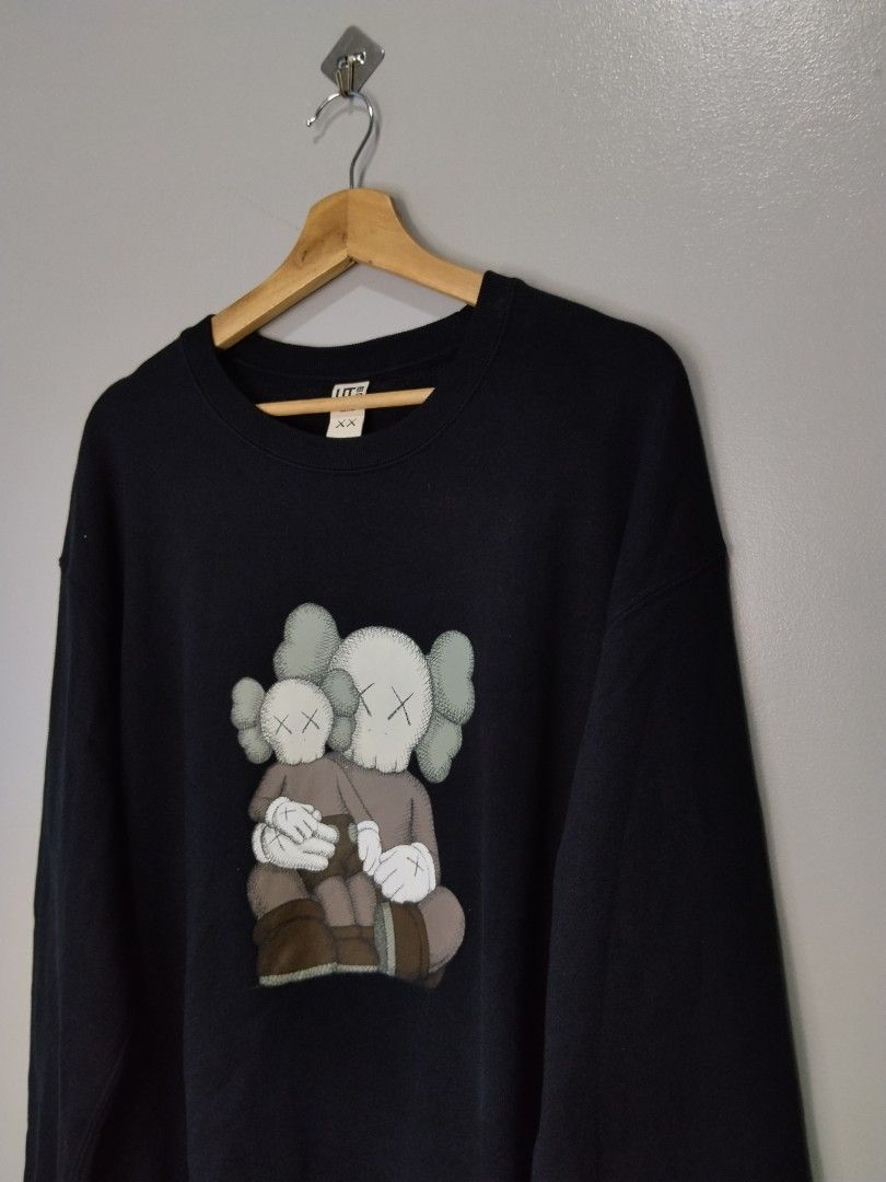 Uniqlo Kaws (Category: Coats, Jackets and Outerwear) located in Bago City. Submitted by gent.ly.getup (Listing ID 1464977357, Image 3). Description: like new no issue 24 by 28.5 9.8/10 color rate.