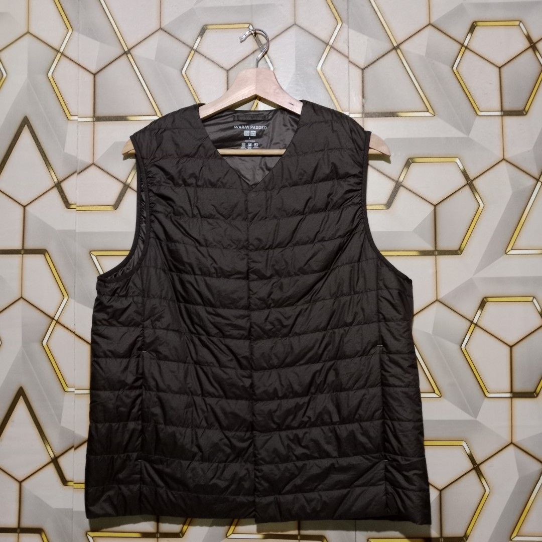 Uniqlo Warm Padded Vest (Category: Vests) located in Tagaytay City. Submitted by joyjavier1230 (Listing ID 1465169275, Image 1). Description: Uniqlo Warm Padded Vest in excellent condition no issues 9.5/10 color rate (dark choco brown) large on tag width:21" length 25.5" 280+shipping fee location: Tagaytay shipping via jnt mop: gcash DM to purchase 📩📩📩.
