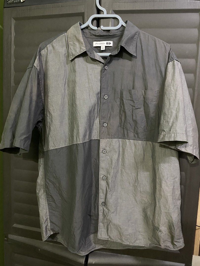 Uniqlo x JWA Patchwork Short Sleeve (Large) (Category: Tshirts & Polo Shirts ) located in Manila. Submitted by uniqssentials.co (Listing ID 1464974864, Image 1). Description: Malabon Meet up/Jnt/Lalamove .