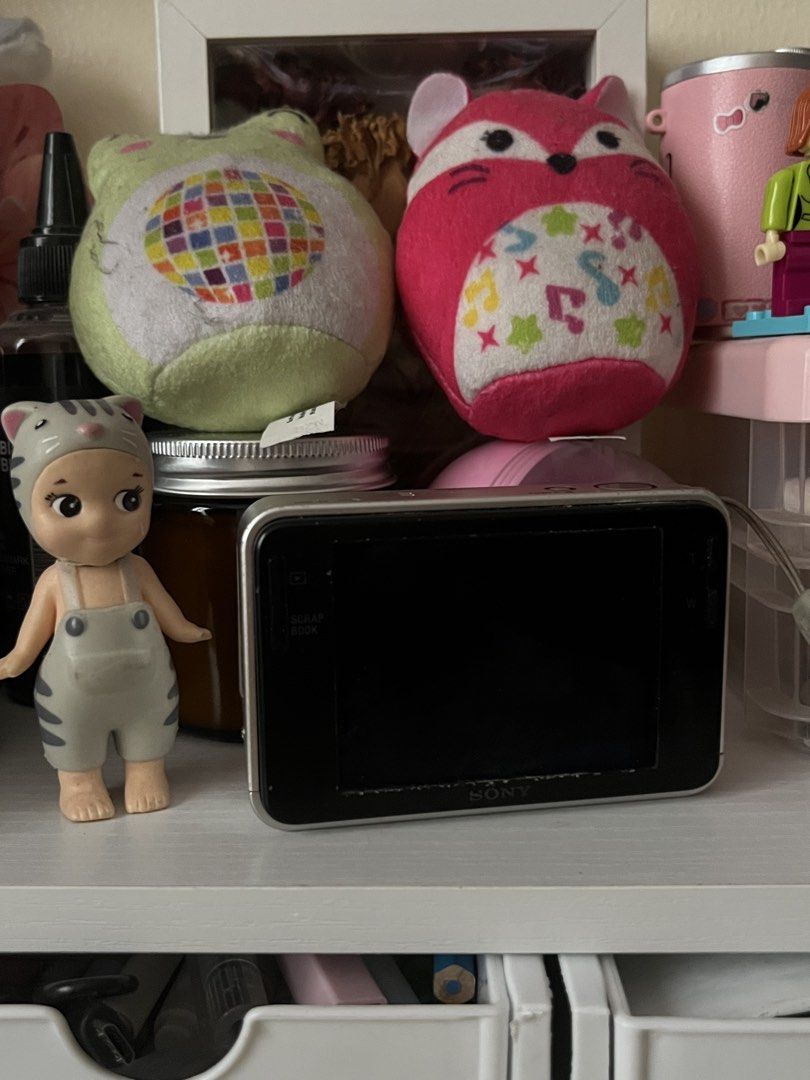 UNTESTED SONY TOUCHSCREEN DIGI CAMERA | samsung olympus kodak nikon canon (Category: Cameras) located in Quezon City. Submitted by katrine28742829 (Listing ID 1465115477, Image 2). Description: No visible issues UNTESTED.