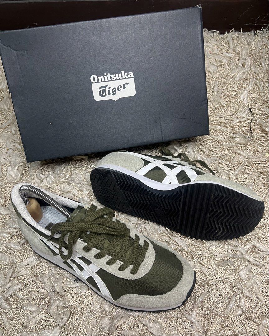 UNUSED Onitsuka Tiger Bronze Green/White (Category: Sneakers) located in Muntinlupa City. Submitted by bff_findsph (Listing ID 1465079989, Image 3). Description: 5,500 Php | Unused | Unisex Color | Brinze Green White Size US 5 US Women 6 1/2 Eur 37.5 UK 4 CM 23.5 CN 235 (2.5) Guaranteed Authentic Comment “MINE” to purchase or DM us for inquiries. Visit and follow our page to explore our latest collections. (IG Account | @Bffindsph) (@bff_men_ph).