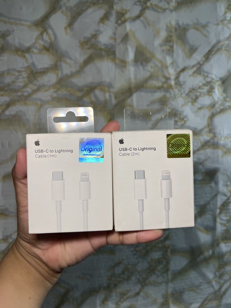 USB-C To Lightning Cable (Category: Chargers & Cables) located in Manila. Submitted by ah_onlineshop.ph (Listing ID 1464993591, Image 1). Description: .