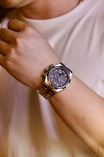 （分類：）位於 。 由 watch.gen 提交（商品編號 1465052301，圖片 1）。簡介： 。