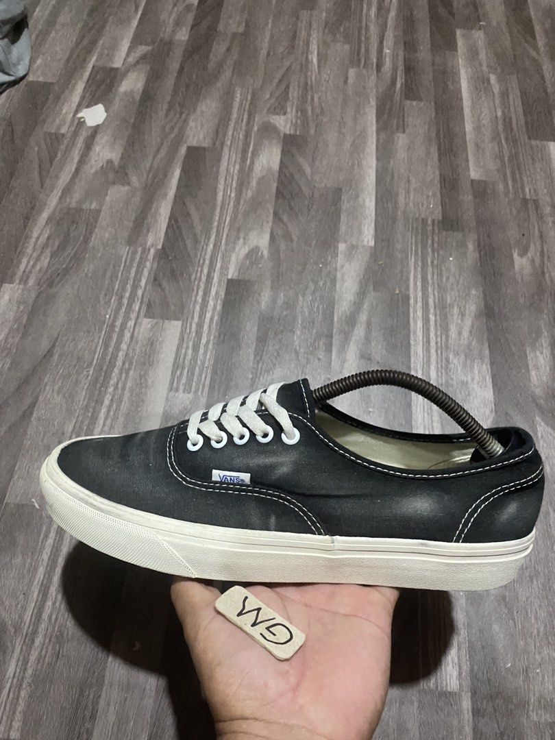 Vans Auth Waved Wash (Category: Sneakers) located in Cebu City. Submitted by freemoon.b85e0c (Listing ID 1465159836, Image 2). Description: Vans Authentic Waved Wash Thrifted/2nd hand Size 10 us/9 uk/43 euro/28 cm Price 1250 plus sf Good condition.