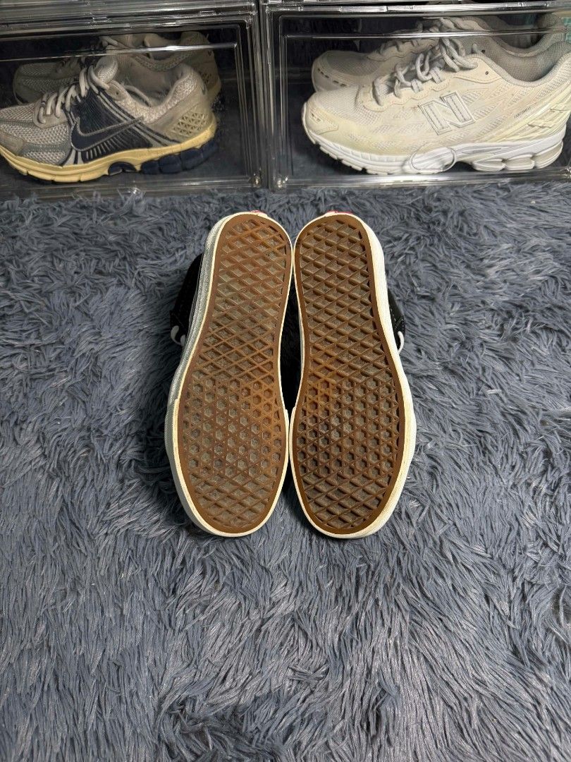 VANS OS SK8 HI (Category: Sneakers) located in Candelaria. Submitted by worn_gallerie (Listing ID 1465159604, Image 3). Description: VANS OS SK8 HI SIZE 6.5 US WOMENS EXCELLENT CONDITION ₱650 ONLY.