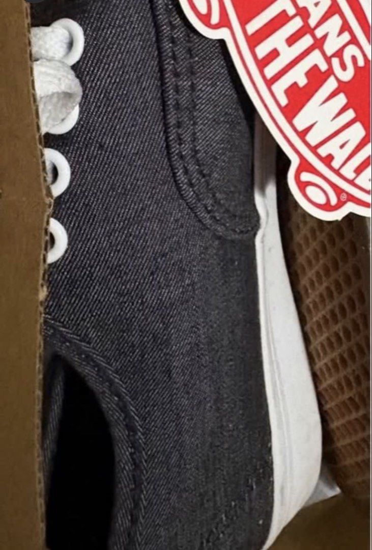 Vans sneakers (Category: Sneakers) located in Manila. Submitted by bwshoppe (Listing ID 1465043896, Image 3). Description: Brand new with box Size: 6 Purchased in SG @ $69 50% off its SRP.