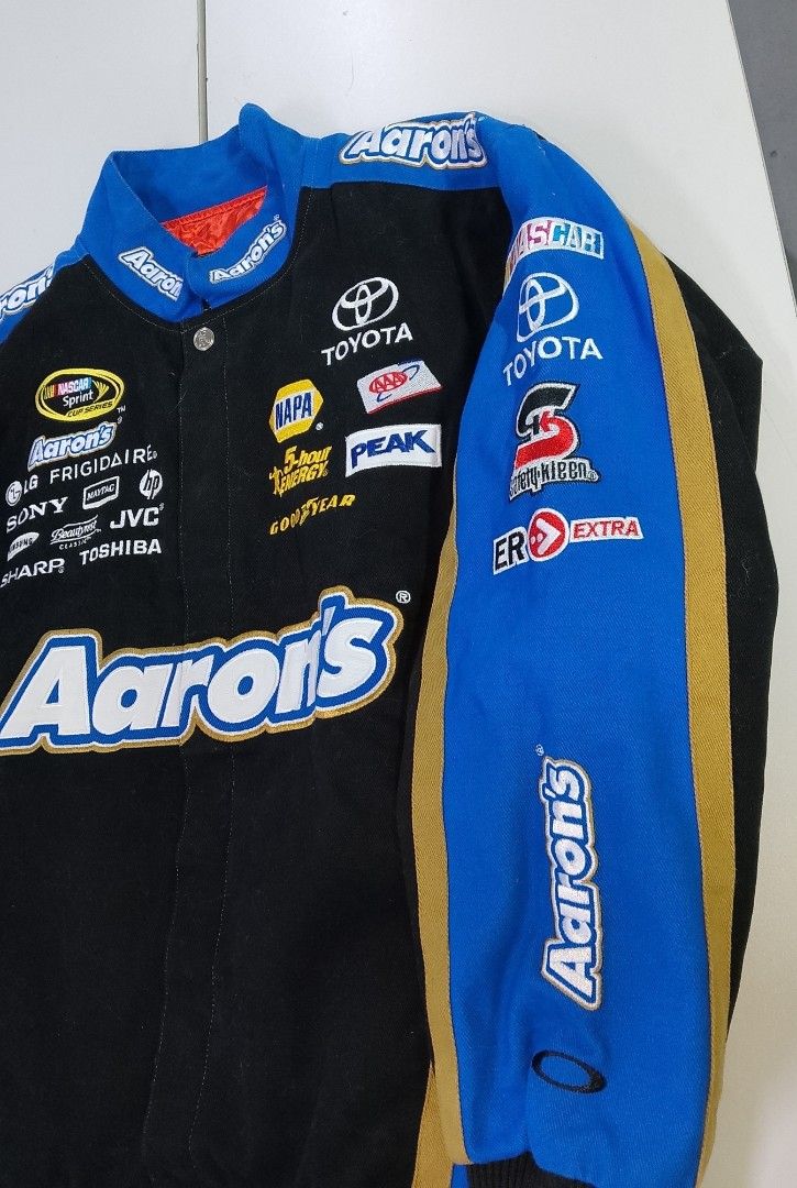 Vintage Aarons Nascar Jacket (Category: Coats, Jackets and Outerwear) located in Manila. Submitted by thrifttomanila25 (Listing ID 1465050195, Image 3). Description: Vintage Aarons Nascar Jacket Size L 25x29 Brand New Condition no issue.