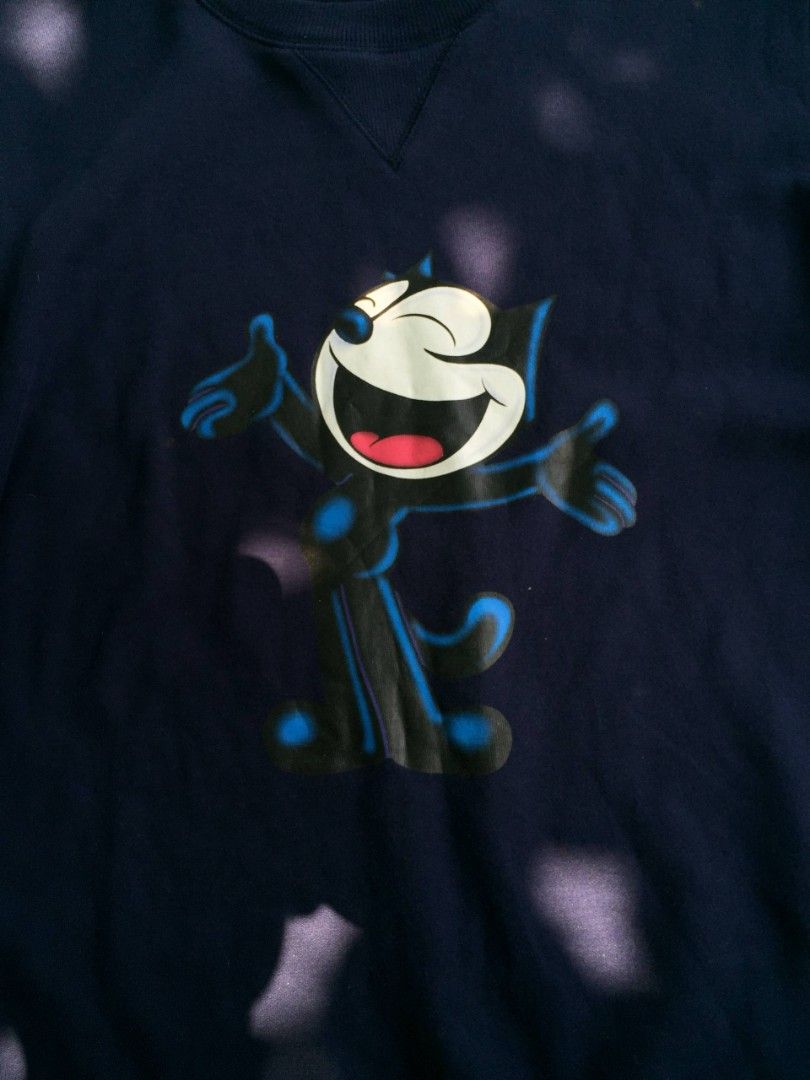 Vintage Felix The Cat (Category: Activewear) located in Calamba. Submitted by mysticcat-5ccee5 (Listing ID 1465050688, Image 3). Description: 📌Vintage Felix The Cat Dead Stock w/ Hangtag(Dated 2004) Size Medium Dimes📏 Length:28 Width:23 9/10 Cr Excellent Condition Need wash 💸999 Free Shipping.