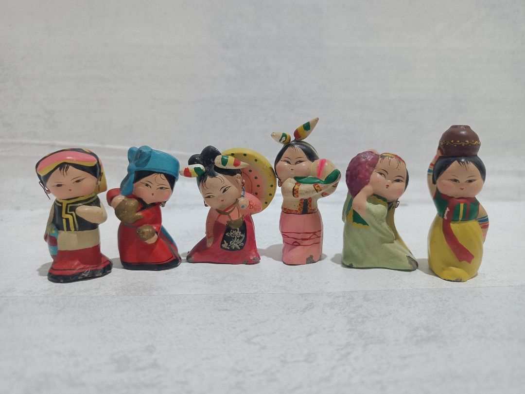 Vintage Hand Painted Asian Figures (set a) (Category: Other Home Decor) located in Davao. Submitted by zeek_key_collectibles (Listing ID 1465062674, Image 1). Description: Due to items being vintage, some minor defects can be seen in some figures.