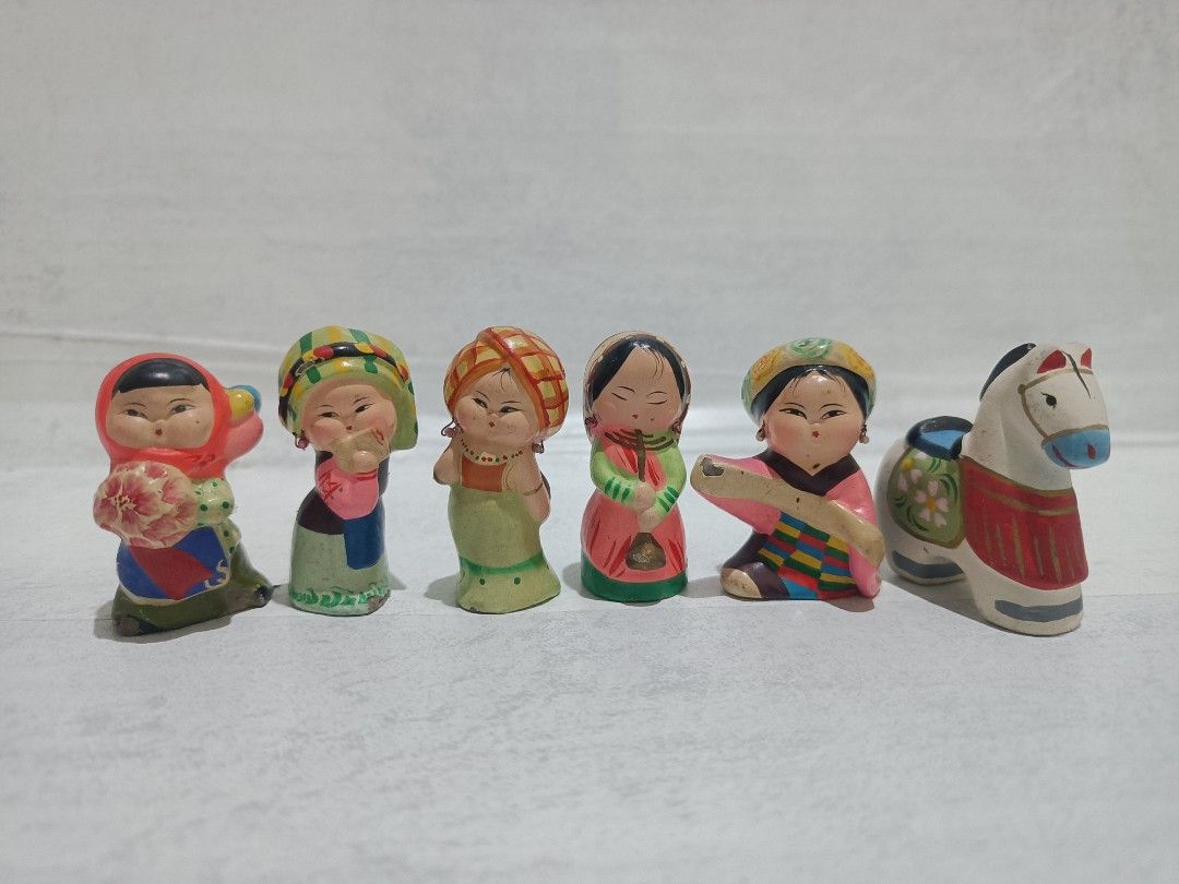 Vintage Hand Painted Asian Figures (set b) (Category: Figurines & Statues) located in Davao. Submitted by zeek_key_collectibles (Listing ID 1465062955, Image 1). Description: Due to items being vintage, some minor defects can be seen in some figures.