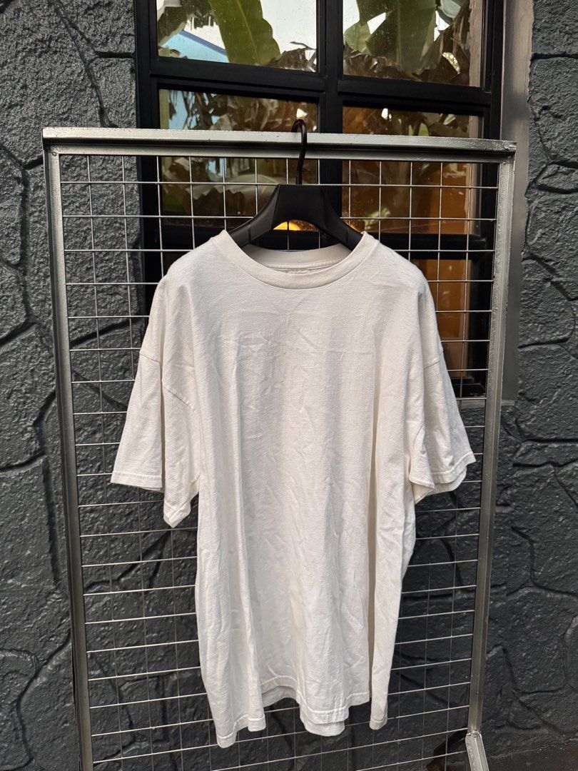 Vintage Nike 2006 T-Shirt (Category: Tshirts & Polo Shirts ) located in Manila. Submitted by thevintage90_sretro. (Listing ID 1465058823, Image 1). Description: Vintage Nike 2006 T-Shirt XL Legit dm for inquiries dm.