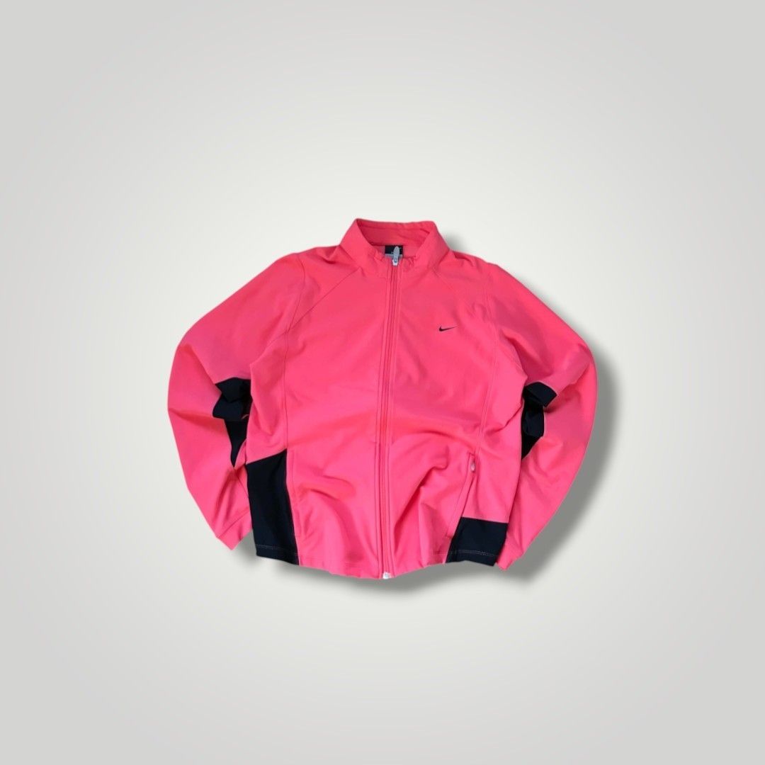 Vintage Nike Track Jacket 💥 (Category: Coats, Jackets and Outerwear) located in Batangas. Submitted by adoboqt (Listing ID 1465073329, Image 1). Description: .