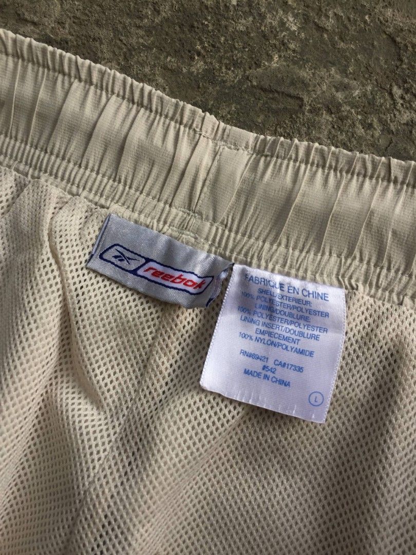 Vintage Reebok Trackpants (Category: Joggers) located in Calamba. Submitted by mysticcat-5ccee5 (Listing ID 1465056772, Image 3). Description: 📌Vintage Reebok Trackpants Fit to large or xl Excellent Condition 9/10 Cr No Issue 💸799 Free Shipping.