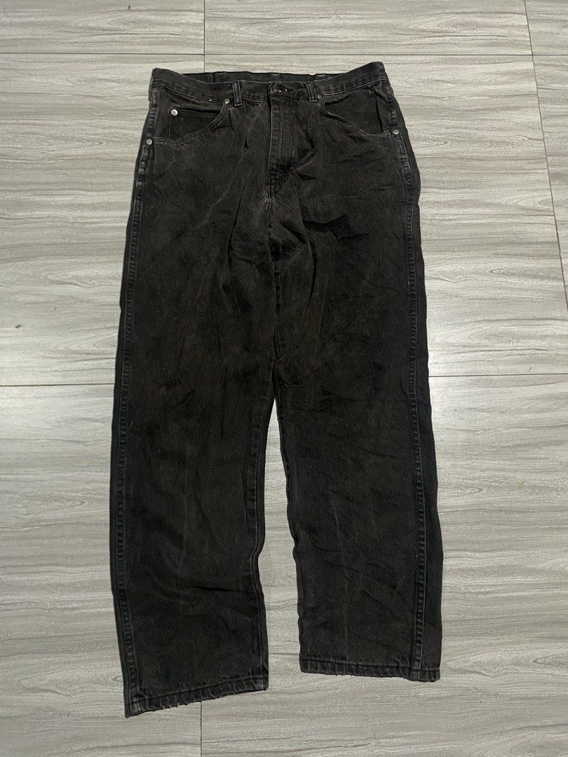 Vintage wrangler stone washed denim pants (Category: Jeans) located in Bacolod City. Submitted by bnta_bounce (Listing ID 1465060401, Image 2). Description: Flaws: none / needs wash Length 41 Waist 34 Leg open 9.