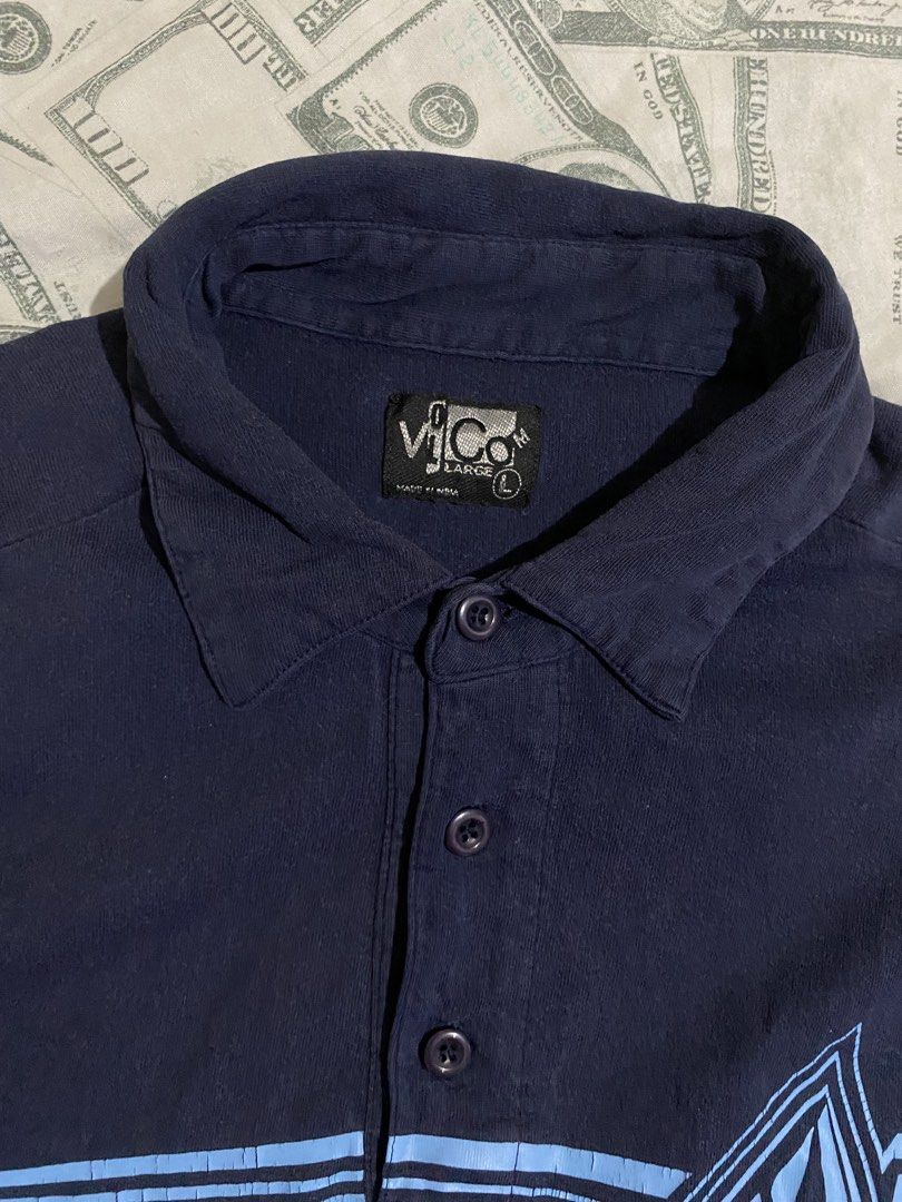 Volcom - Polo Shirt (Authentic) (Category: Tshirts & Polo Shirts ) located in Paranaque City. Submitted by haslem (Listing ID 1465060228, Image 3). Description: W: 20/21 L: 29 SL: 9.5 dm for more information.