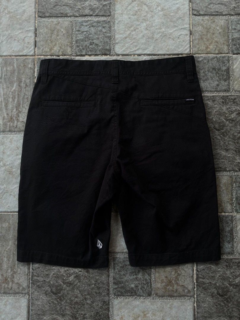 Volcom Black Chino Shorts Size 30 (Category: Shorts) located in Iriga City. Submitted by thrifttobicol29 (Listing ID 1465071703, Image 2). Description: - Brand: Volcom - Size: 30 - Color: Black - Material: Repreve recycled materials for eco-friendly comfort - Design: Classic chino style with clean waistband tag - Details: Back welt pockets and subtle stone logo embroidery on the left leg - Condition: Great for everyday casual wear - Volcom chino 