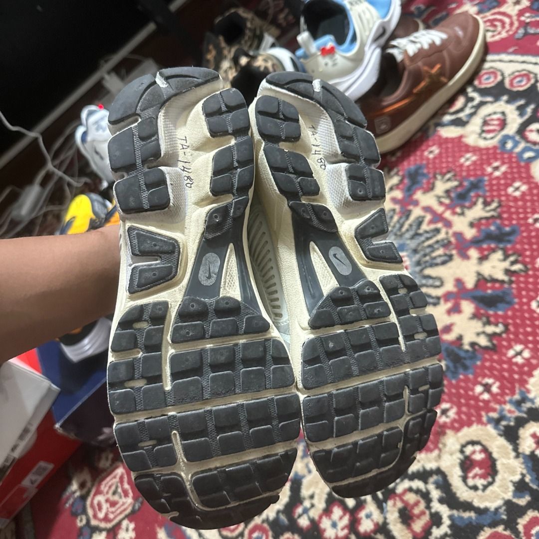 Vomero 5 (Category: Sneakers) located in Caloocan City. Submitted by pulito.streetwear (Listing ID 1465113068, Image 3). Description: Nike Vomero 5 size 7.5/25.5 cm excellent condition .