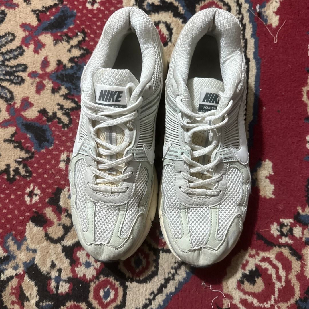 Vomero 5 (Category: Sneakers) located in Caloocan City. Submitted by pulito.streetwear (Listing ID 1465113068, Image 2). Description: Nike Vomero 5 size 7.5/25.5 cm excellent condition .