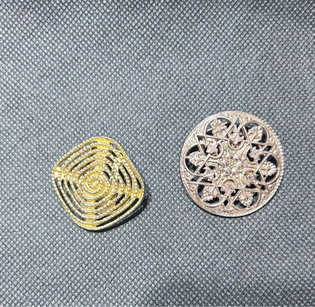 VTG Clips (Category: Brooches) located in Makati City. Submitted by cestparfaitvintagejewelries (Listing ID 1465033659, Image 2). Description: .