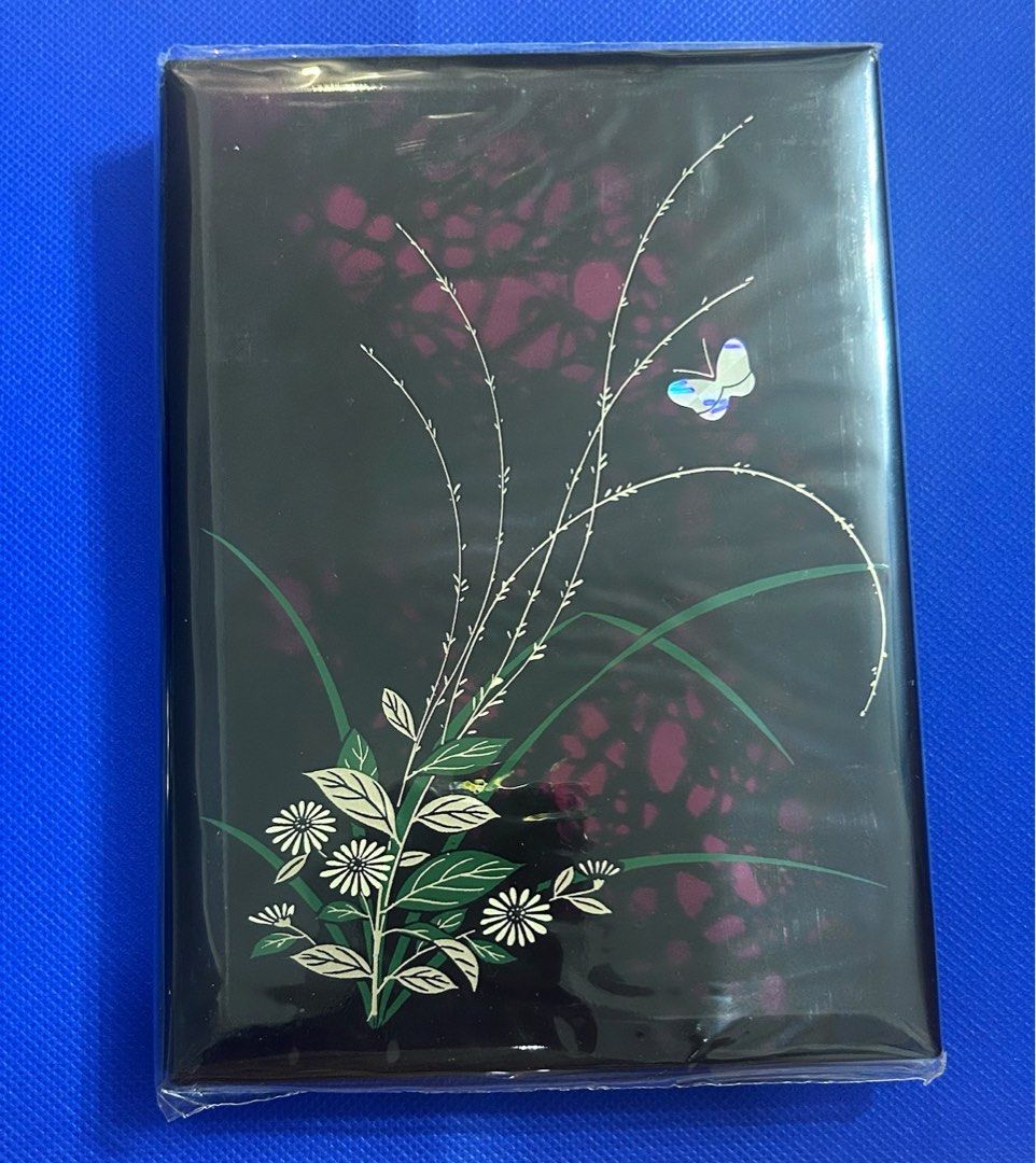VTG Japanese Lacquer Style Address Book (Category: Textbooks) located in Makati City. Submitted by cestparfaitvintagejewelries (Listing ID 1465033087, Image 2). Description: .