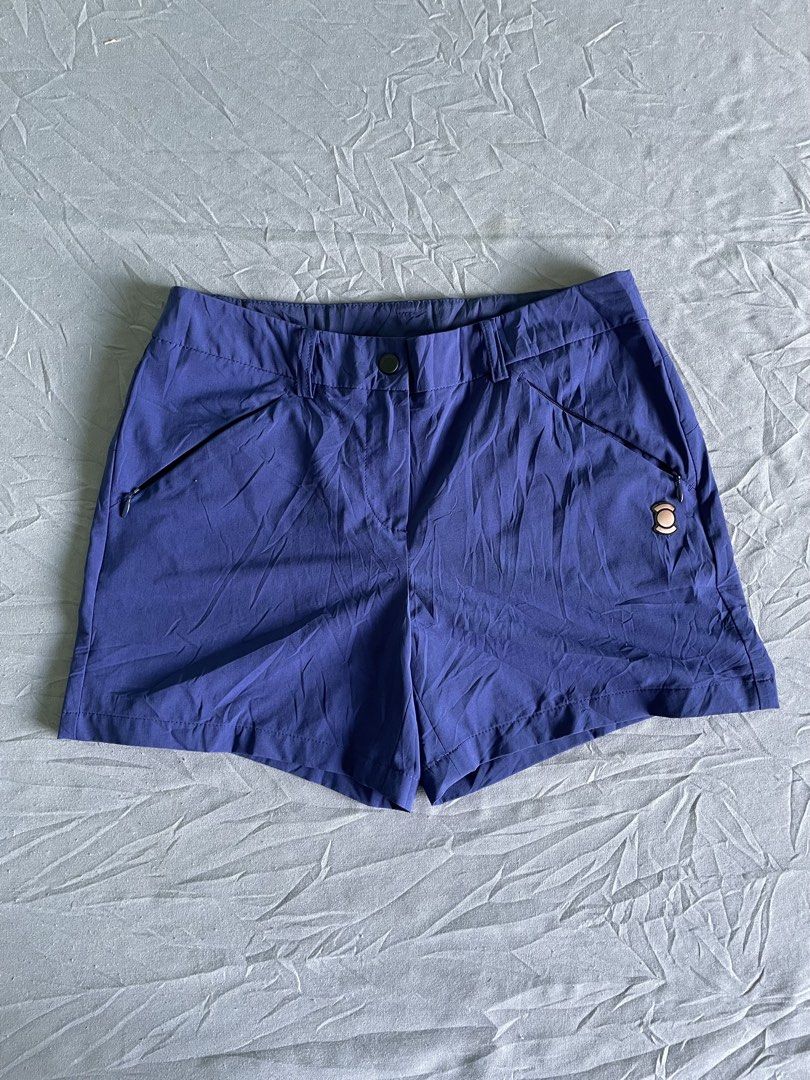 w.angle Blue Athletic Shorts (Category: Shorts) located in Cagayan de Oro. Submitted by jekdels05 (Listing ID 1464994778, Image 1). Description: - Brand/Model: W.ANGLE women's athletic shorts - Color: Dark blue - Features: Secure zippered side pockets, front button closure - Material: 51% nylon, 36% polyester, 13% polyurethane - Sized for: Waist 67-73cm / Hips 94cm - Flat measurements: ~14.5 inches across the waist, ~13 inches total length.
