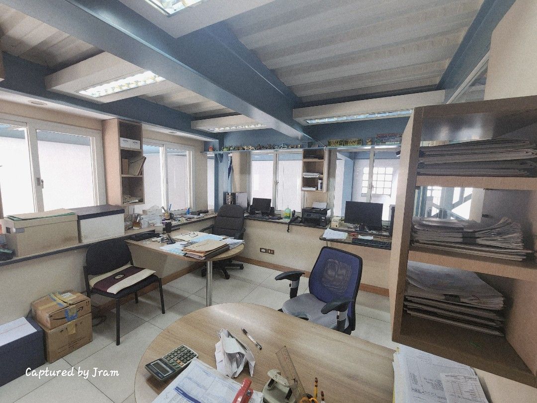 WAREHOUSE WITH OFFICE MAKATI CHINO ROCES (Category: Commercial) located in Manila. Submitted by jorielim80516 (Listing ID 1464992905, Image 3). Description: Warehouse with Office for Lease – Makati City Prime location in Makati City Property Details: 2-storey warehouse with office Total floor area: 297.50 sqm Rental Rate: ₱350,000 per month (exclusive of VAT) Lease Terms: Minimum of 5 years 10% escalation on the 3rd year Payment Terms: 3 months d