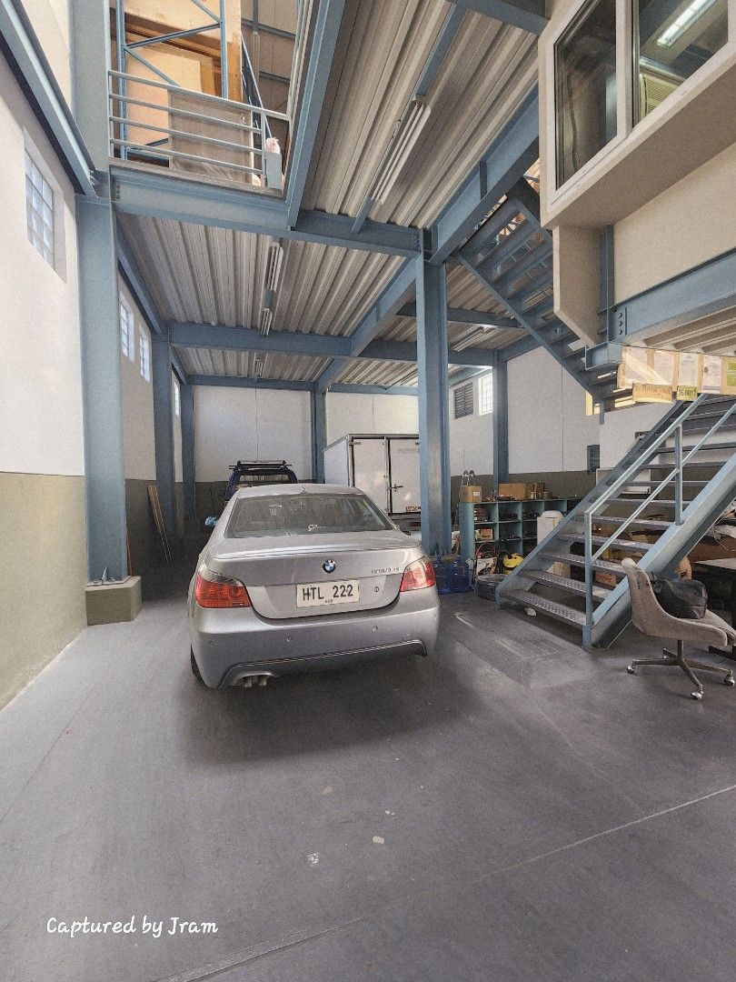 WAREHOUSE WITH OFFICE MAKATI CHINO ROCES (Category: Commercial) located in Manila. Submitted by jorielim80516 (Listing ID 1464992905, Image 1). Description: Warehouse with Office for Lease – Makati City Prime location in Makati City Property Details: 2-storey warehouse with office Total floor area: 297.50 sqm Rental Rate: ₱350,000 per month (exclusive of VAT) Lease Terms: Minimum of 5 years 10% escalation on the 3rd year Payment Terms: 3 months d