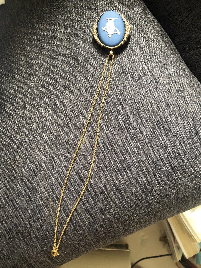 Wedge wood pendant necklace (Category: Necklaces) located in Cabuyao City. Submitted by wakahatana (Listing ID 1464973167, Image 1). Description: Authentic wedge wood pendant, gold plated, a small faded side but manageable, not visible. Gold plated chain, no mark. 40cm .