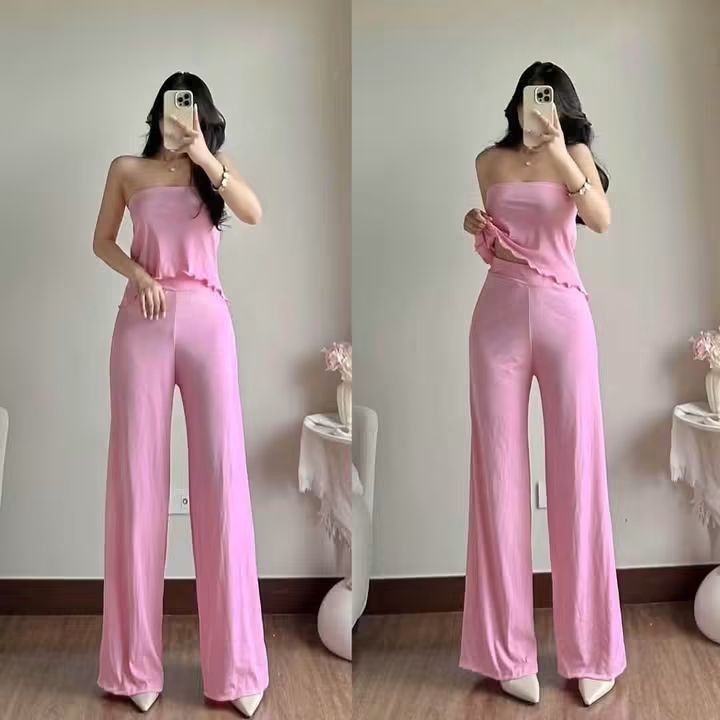 WENNA TOP AND PANTS TERNO (Category: Sets or Coordinates) located in Cainta. Submitted by agirlnamedkatkatII (Listing ID 1465016013, Image 3). Description: WENNA TUBE TOP AND PANTS COORDS P320.00 FREESIZE CAN FIT FROM SMALL-LARGE FABRIC: KNITTED 2X1 FABRIC NOTE: PLEASE PROVIDE 2ND AND 3RD COLOR OPTIONS.