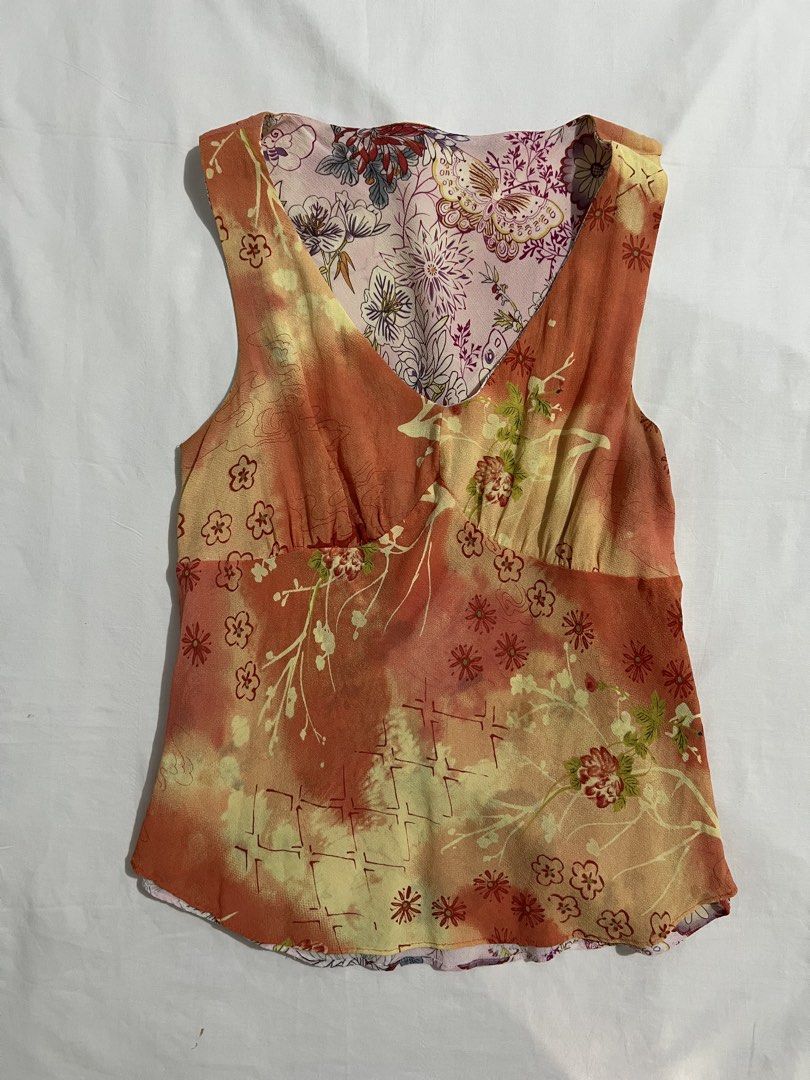 Whimsy faircycore Vintage Reversible Top (Category: Others Tops) located in Bagabag. Submitted by segundavita (Listing ID 1465127950, Image 3). Description: .