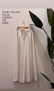 (Category: ) located in . Submitted by allaboutpreloved88 (Listing ID 1465069904, Image 1). Description: .