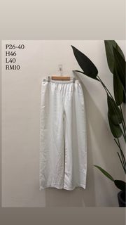 (Category: ) located in . Submitted by allaboutpreloved88 (Listing ID 1465070970, Image 1). Description: .