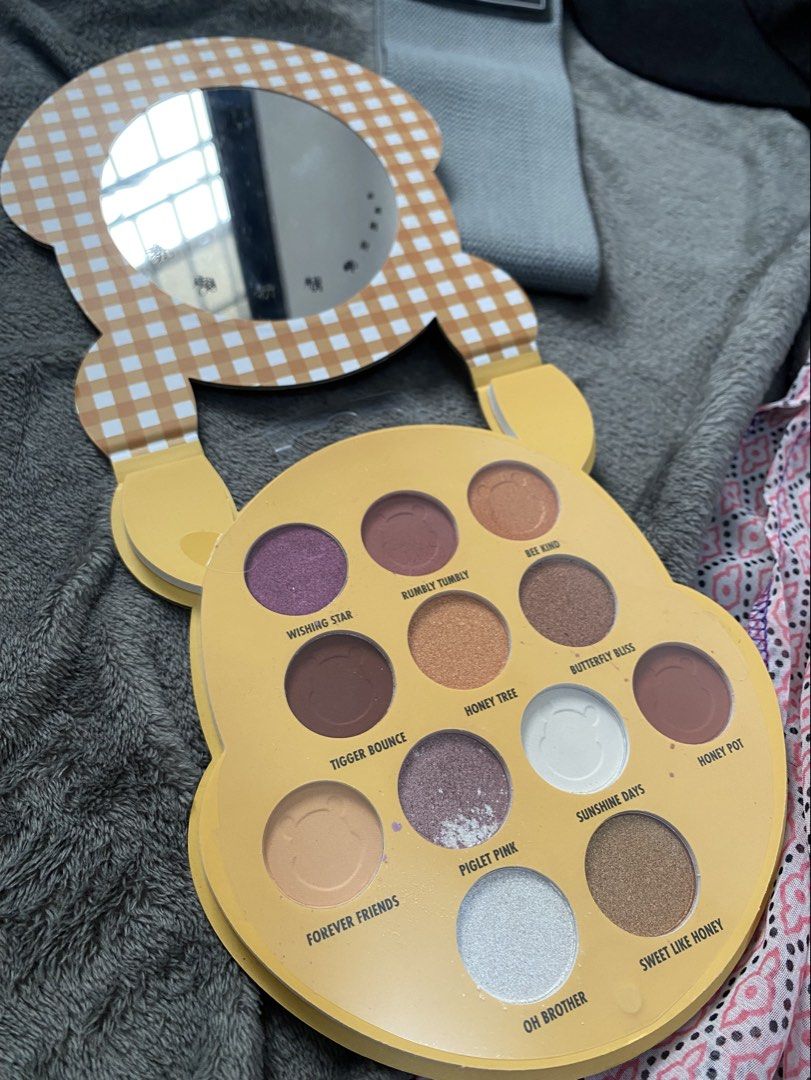 Winnie the Pooh Eyeshadow Palette (Category: Makeup) located in General Trias. Submitted by hiraethcullen (Listing ID 1465141279, Image 1). Description: - na-stock lang sa drawer hindi nagamit. 📍 General Trias, Cavite.